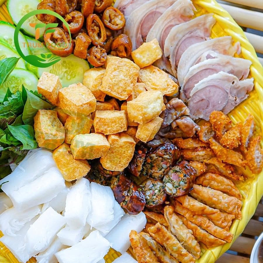 Learn Hanoi’s food heritage with expert insights